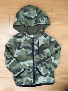 GAP 迷彩柄 フード付きパーカー 3歳