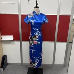 青 花柄チャイナドレス