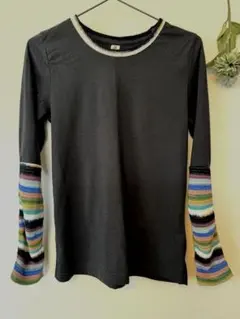 ブラック長袖Tシャツ ストライプ編み袖