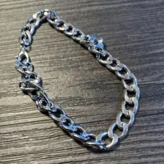 F*A様 【621】大人気 新品 アメカジ メンズ シルバー色 チェーンブレスレ