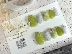 ※即日発送可能◼️NO.2727　ネイルチップ　成人式　ニュアンス　黄緑　振袖