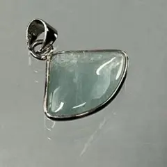 TPY0105⭐️アクアマリンペンダントトップ⭐️高品質天然石　パワーストーン