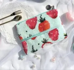 フェイラー 限定　いちごポケットティッシュ