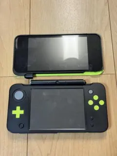 (ジャンク品) New Nintendo 2DS LL ブラック×ライム 本体