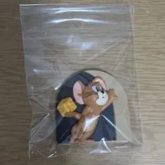 トムとジェリー “ジェリーとタフィーがいるお家”フィギュア 余裕の表情のジェリー