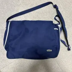 美品　LACOSTE ラコステ　ショルダー　メッセンジャーバッグ　通勤　通学