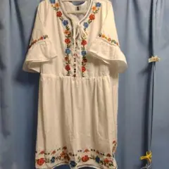 SHEIN 刺繍入りホワイトワンピース 3XL