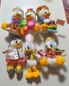 ドナルド デイジー ぬいぐるみバッジ