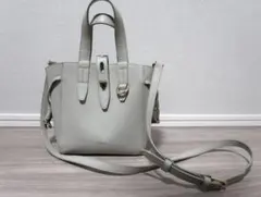 フルラ ライトグレー ショルダーバッグ レザー