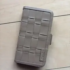Samantha Thavasa iPhone13 手帳型ケースのサムネイル