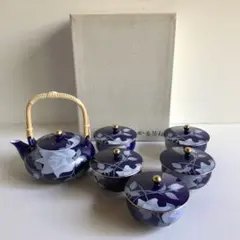 香蘭社　ルリ白バラ　蓋付茶器揃え　Ｒ323-AFF