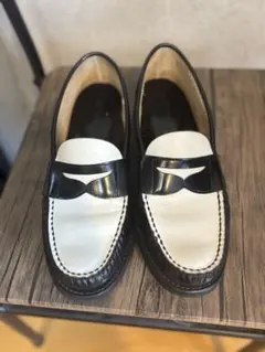 美品】ケンフォード バイカラー コインローファー 25.5 - メルカリ