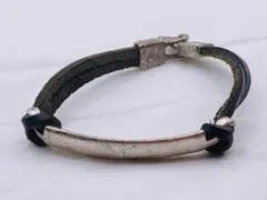 GUESS レザー ブレスレット アクセサリーのサムネイル
