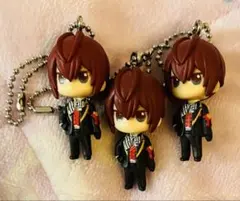 ツイステ キーホルダー リドル・ローズハート