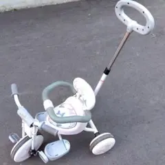 ミニーマウス三輪車 ピンク