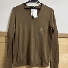 ユニクロ　エクストラファインメリノVネックセーター