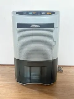 美品　TOSHIBA RAD-C80DEX 除湿機　中古品1点 TOSHIBA 東芝 除湿冷温風機 コンプレッサー方式RAD-C80DEX(W