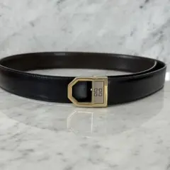 美品 Givenchy ジバンシー 黒 レザーベルト 本革 ブラック ロゴのサムネイル