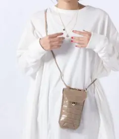 新品未使用タグ付★Laboratorio Mariucciスマホポシェット