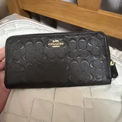 COACH コーチ 長財布 ラウンドファスナー キルティング 黒 F53637