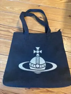 vivienne westwoodトートバッグ ノベルティのサムネイル