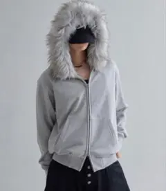 EPNK アジャスタブルフェイクファーフーディ