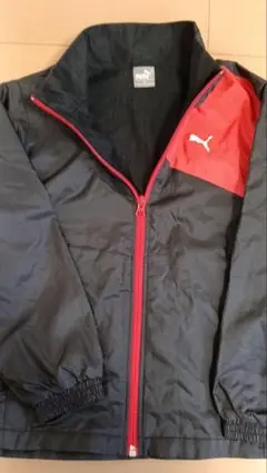 プーマ ジッパー付きジャケット 黒/赤