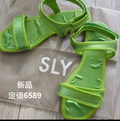 新品SLY グリーン サンダル Sサイズ おしゃれ 海 水着のサムネイル