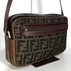 美品✨ FENDI フェンディ ショルダーバッグ ズッカ柄 ヴィンテージのサムネイル