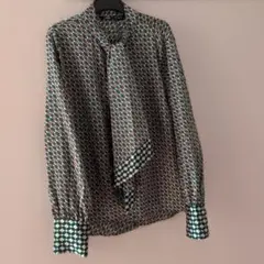 ZARA 幾何学模様 リボン付きブラウス　長袖