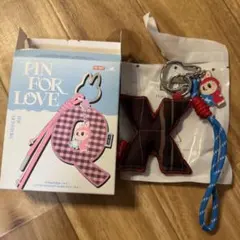 ラブブ　PIN FOR LOVE イニシャル　アルファベット　キーリング　X