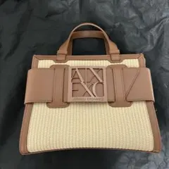 アルマーニ エクスチェンジ BOXロゴバックル ミニハンドバッグ ストローライク