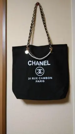 CHANELノベルティ♡ゴールドチェーンキャンバストートバックチャーム付き
