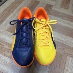 PUMA evoSPEED サッカーシューズ 左右非対称カラー　23.5cm