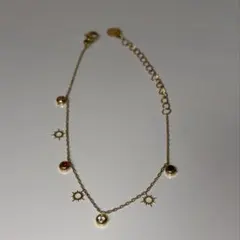 ゴールドカラー ブレスレット チャーム付き