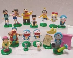 ドラえもん　チョコエッグ　13種類　ひみつ道具　どこでもドア　グリップ