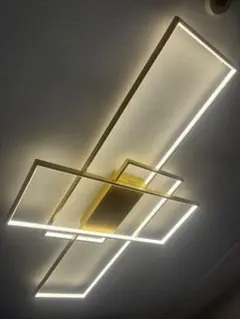 モダンLEDシーリングライト ホワイトゴールド