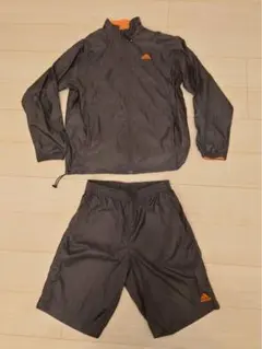 アディダス　ナイロンジャージ（上）＆ハーフパンツ　セットアップ　グレーLサイズ