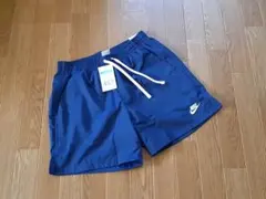 新品未使用　NIKE　ウーブン　ショートパンツ　ネイビー　M　刺繍ロゴのサムネイル