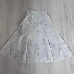 【訳あり】プロポーションボディドレッシング 線画フラワー刺繍スカート PS