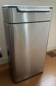 simplehuman レクタンギュラー シルバー ステンレス ごみ箱 ②のサムネイル
