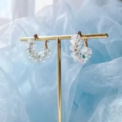 ＊氷のしずく＊アイスブルーのクリアフープピアス