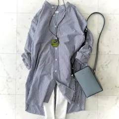 美品//ビューティ&ユース　ストライプ　バンドカラーシャツ　長袖　ネイビー　白