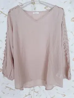 earth ベージュ Vネック レース付き長袖ブラウス