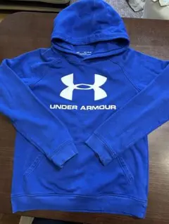 UNDER ARMOUR 青 フード付きパーカー