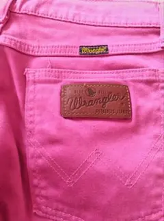 Wrangler ピンクデニム・ジーンズ