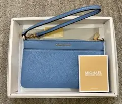 MICHAEL KORS 青いクラッチバッグ