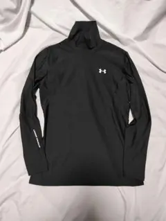一度着用　Under Armour ハイネック 黒 長袖　レディースМ