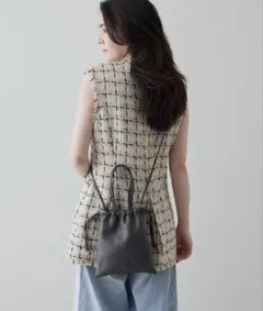 イアクッチ　IACUCCI ショルダーバッグ グラネッロ　チャコールグレー