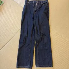 【美品】ストレートデニムパンツ インディゴブルーのサムネイル